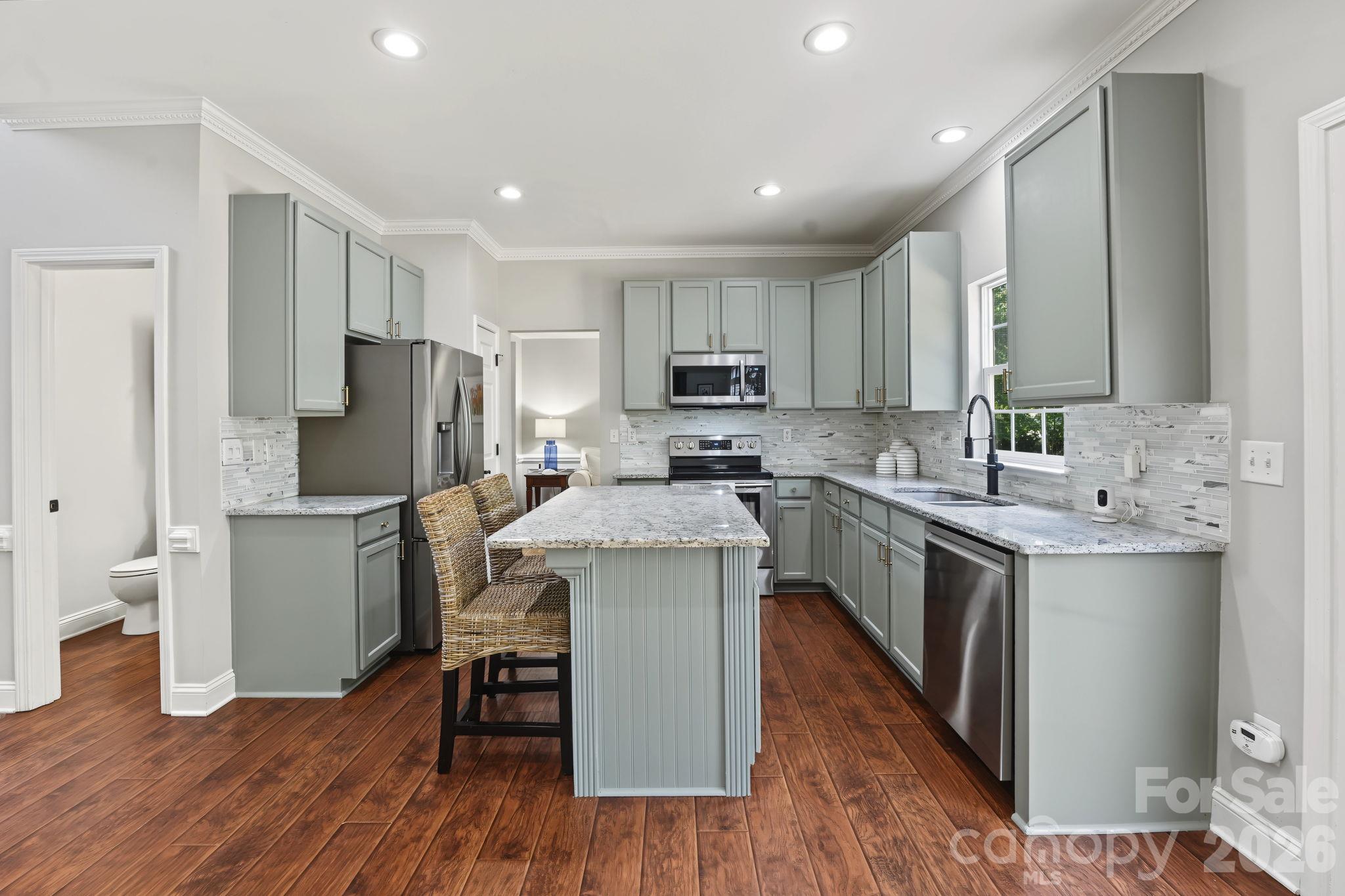 12605 Kemerton Lane Property Photo 16