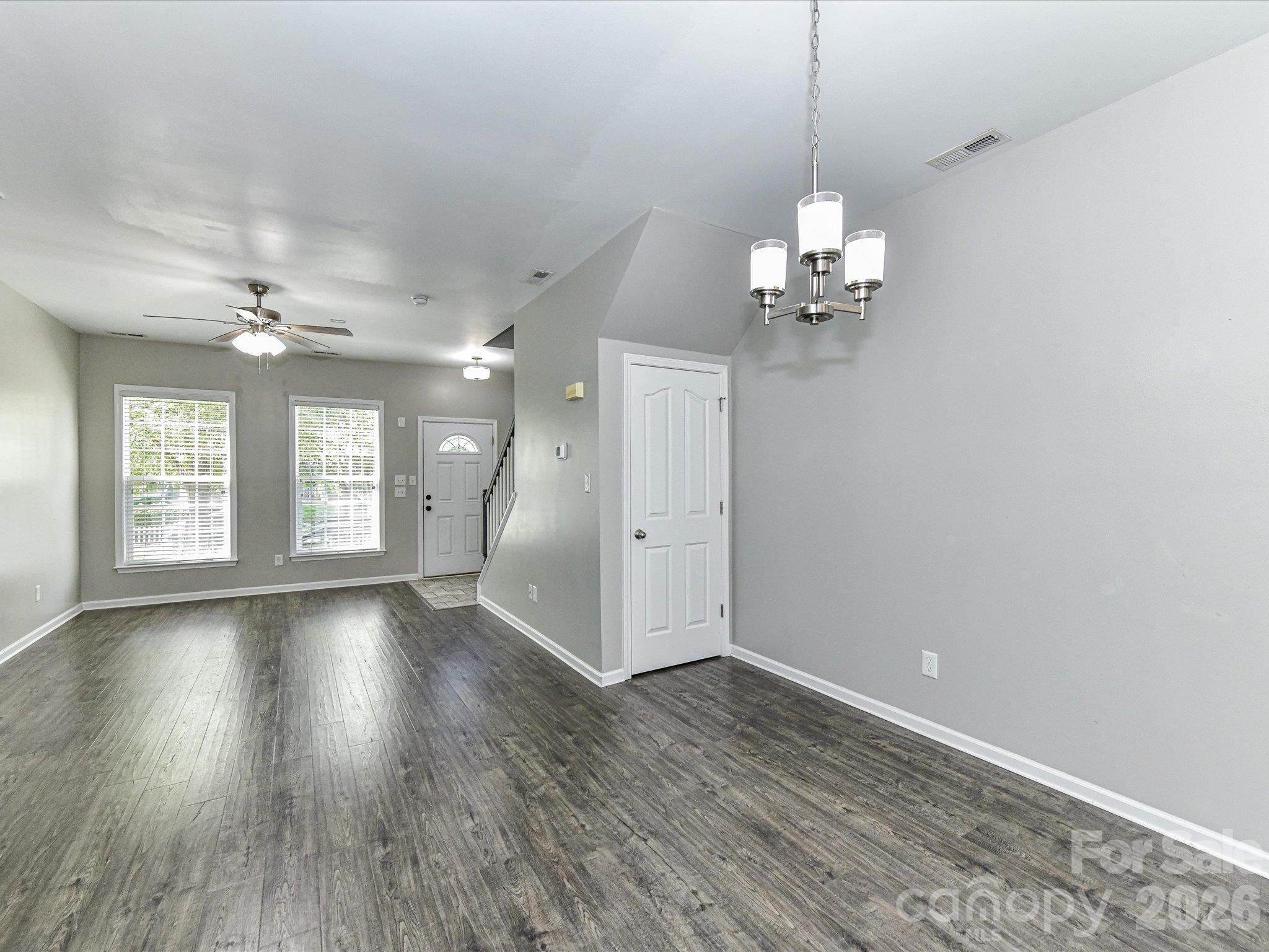 6034 Creft Circle Property Photo 10