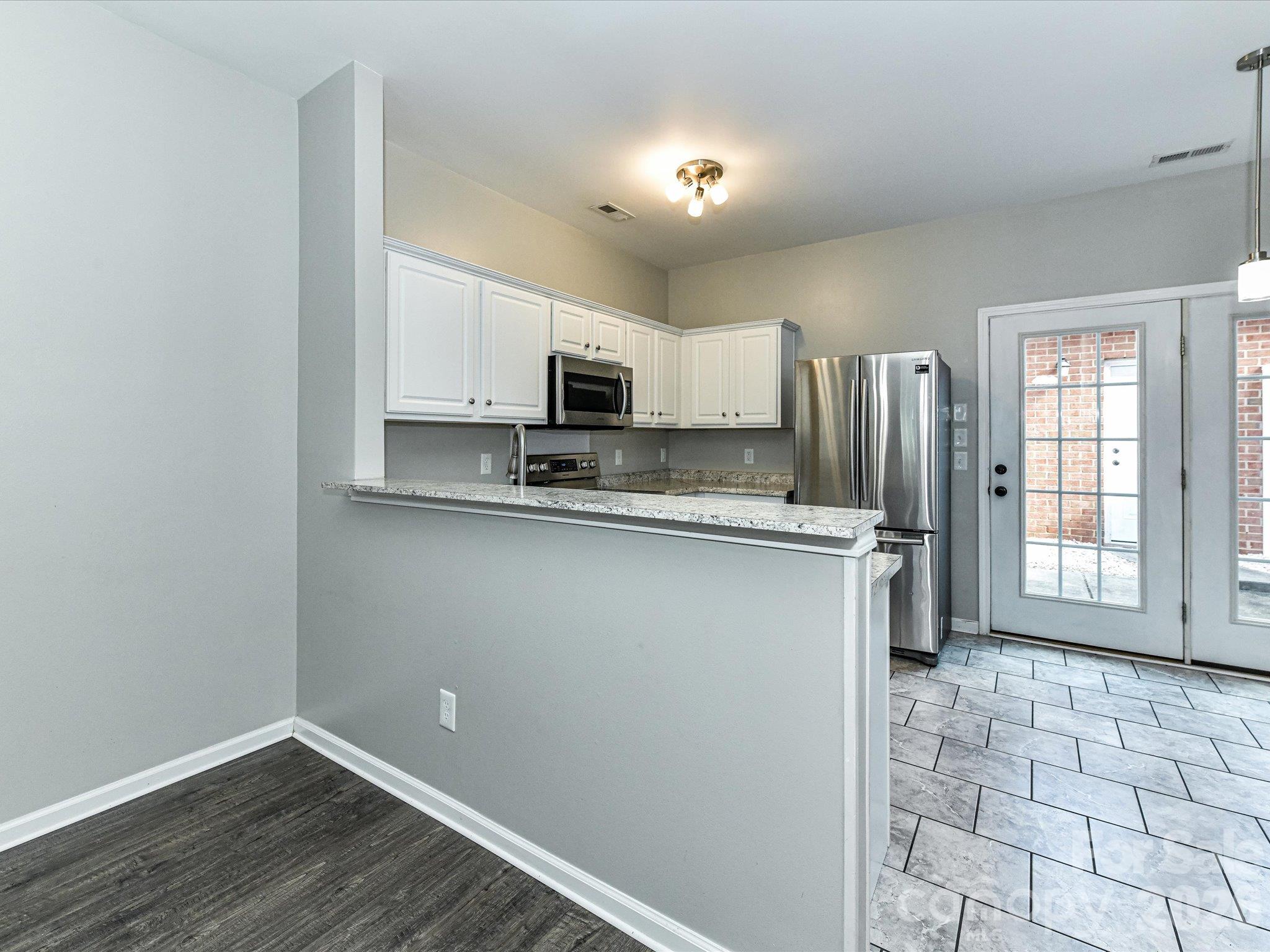 6034 Creft Circle Property Photo 12