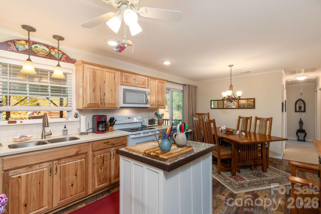 115 Rolling Hills Drive Property Photo 12