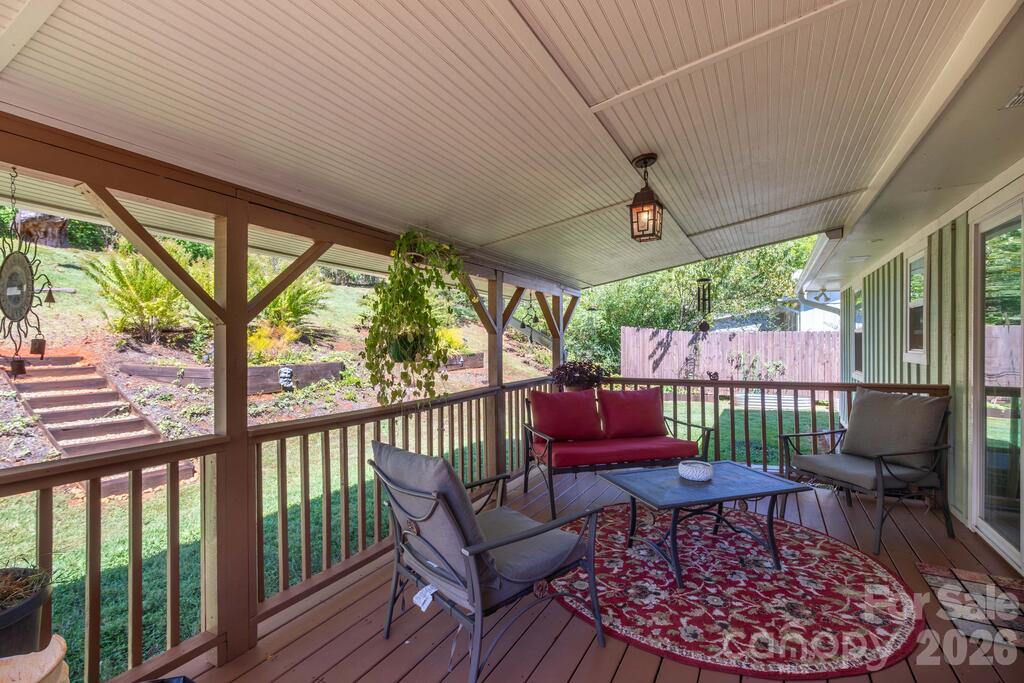 115 Rolling Hills Drive Property Photo 21