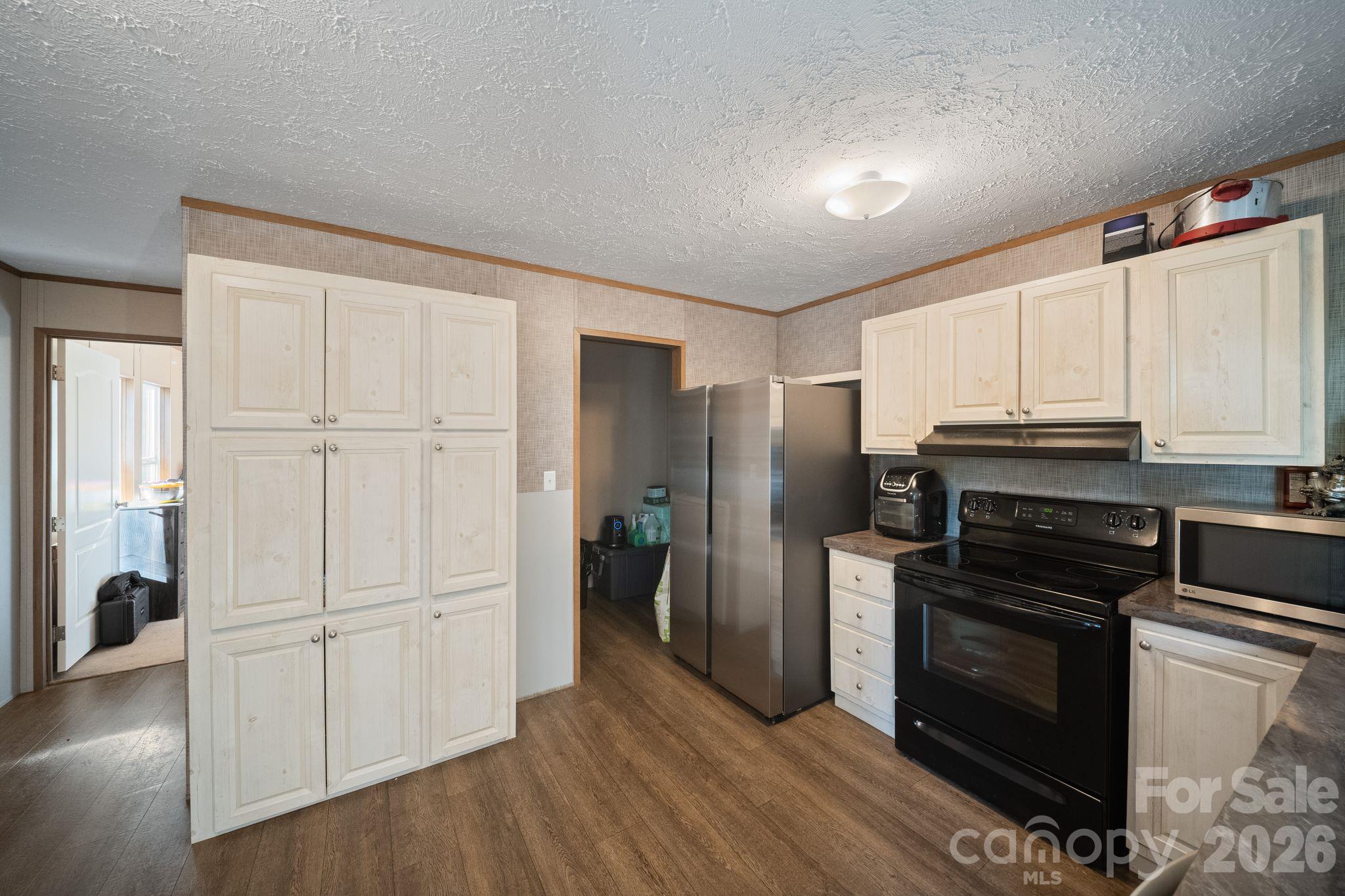 57 Willis Road Property Photo 4