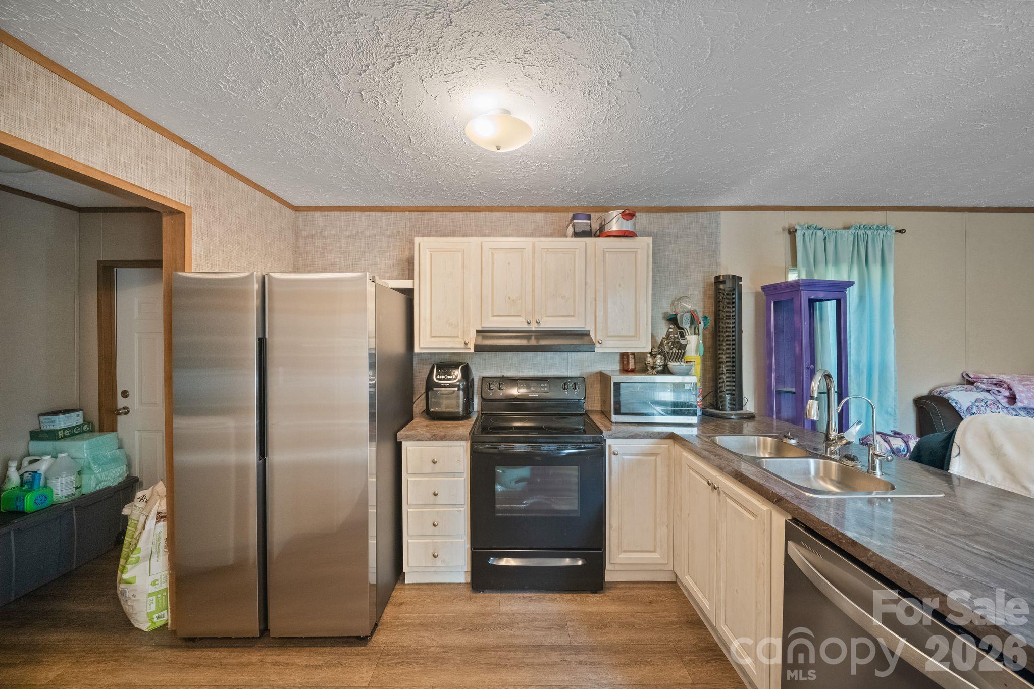 57 Willis Road Property Photo 5