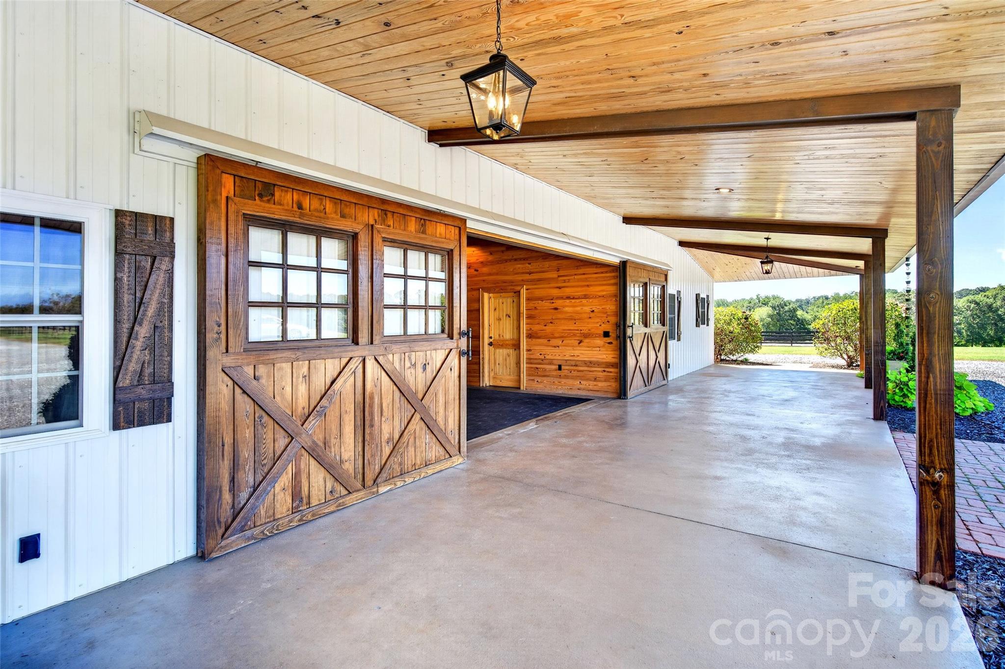 2380 New House Road Property Photo 4