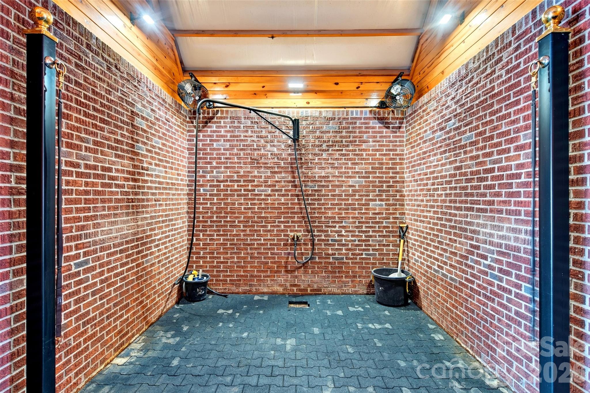 2380 New House Road Property Photo 10