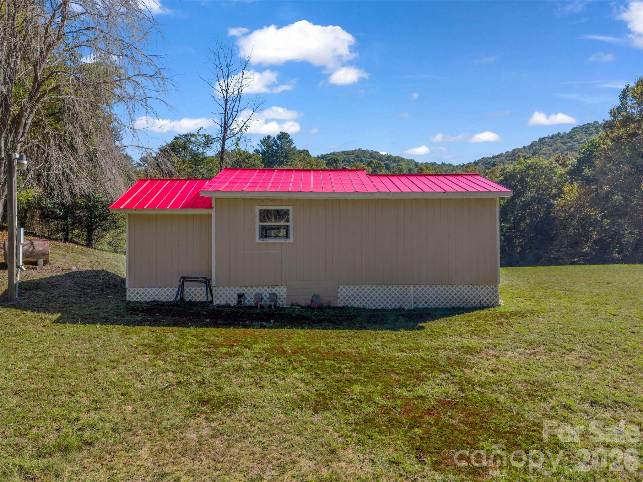 468 Willow Springs Cove Property Photo 10