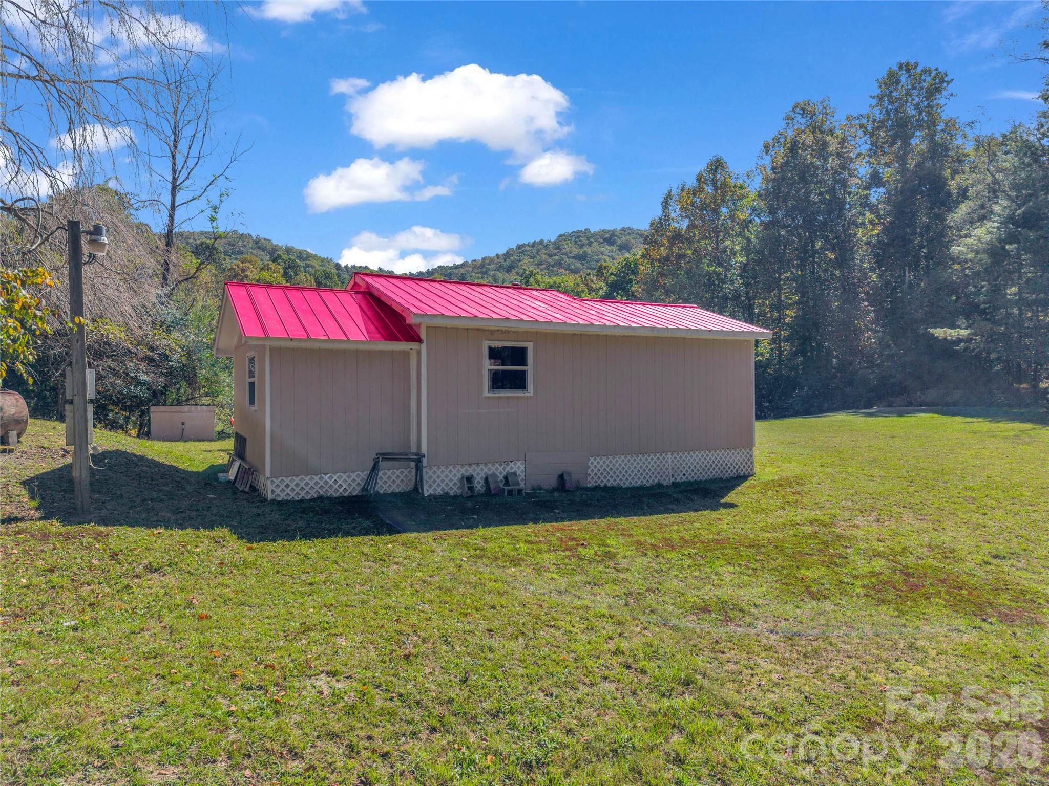 468 Willow Springs Cove Property Photo 11