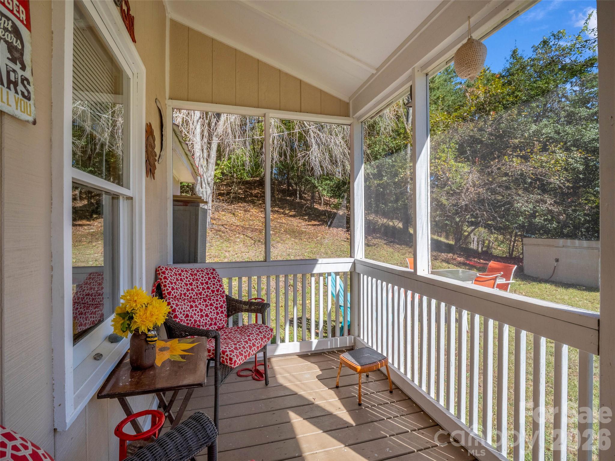 468 Willow Springs Cove Property Photo 16
