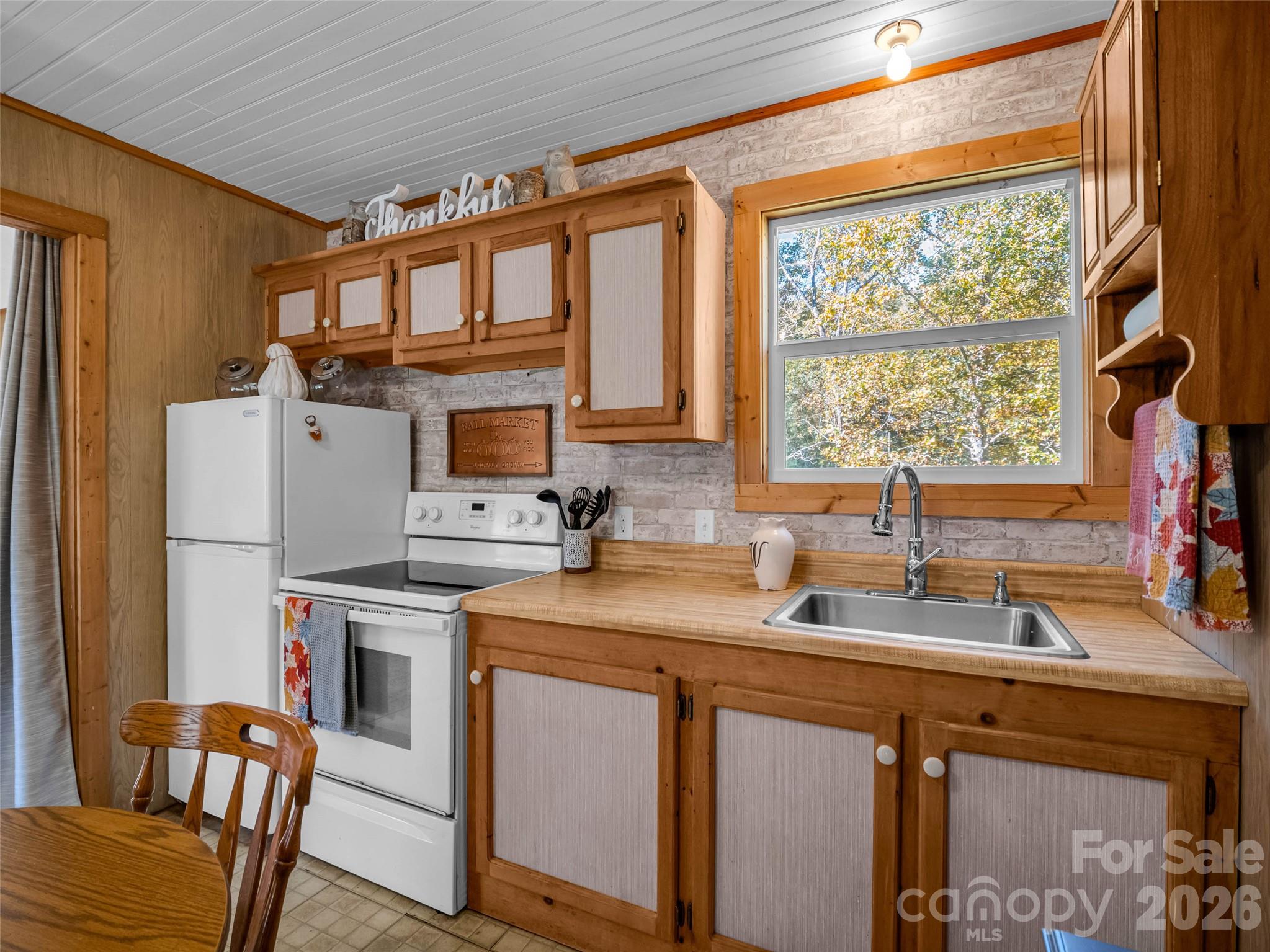 468 Willow Springs Cove Property Photo 31