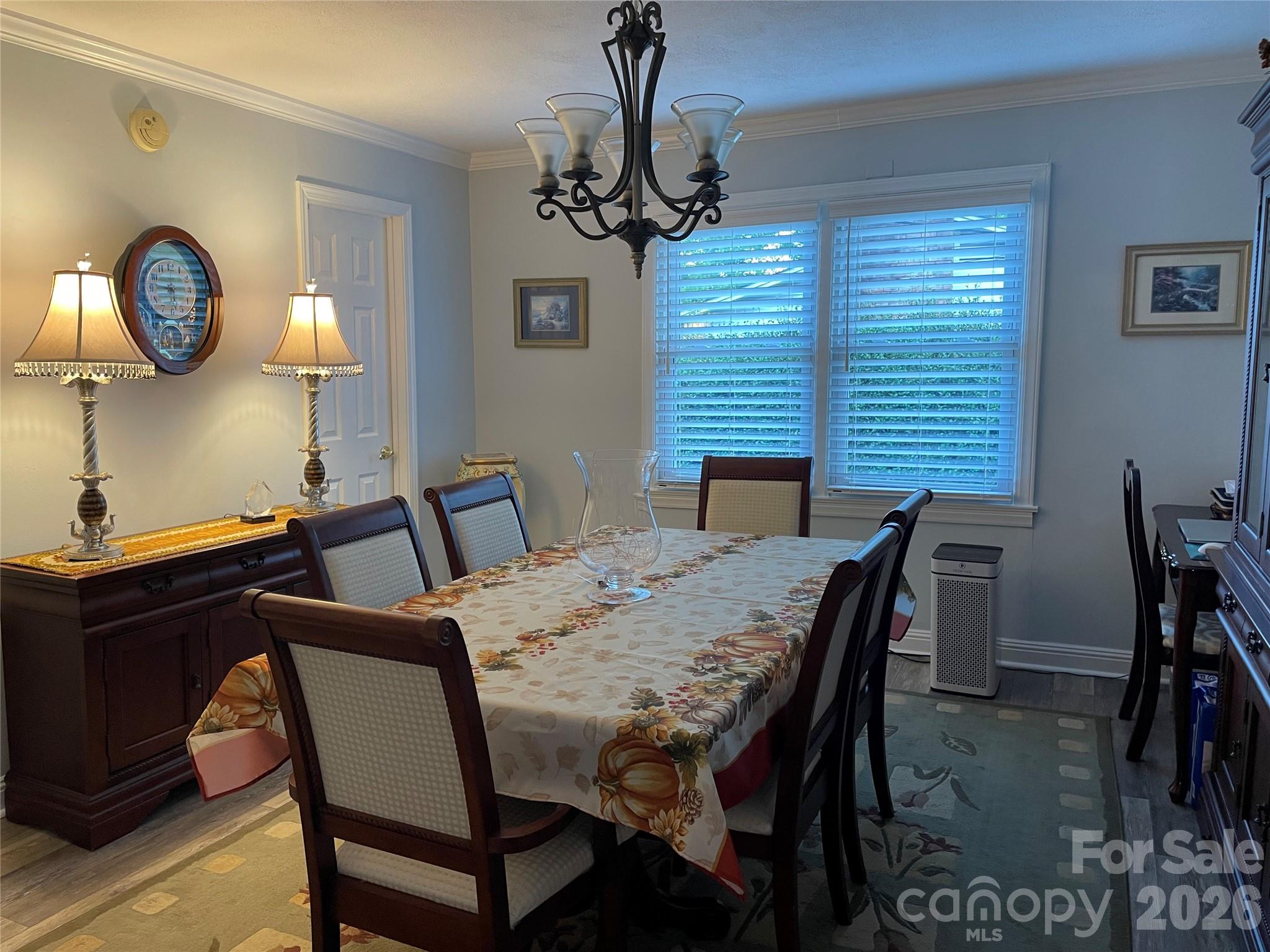 839 W Garrison Boulevard Property Photo 9