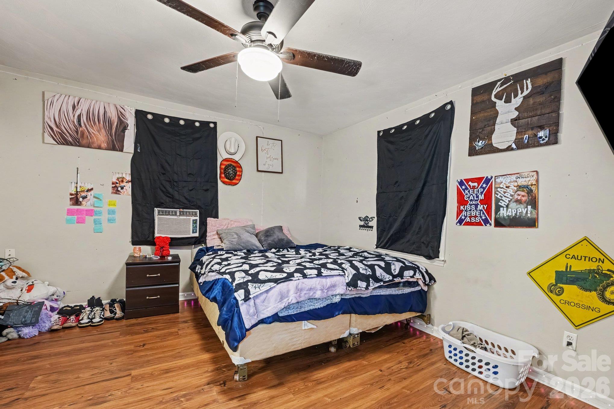 2505 Point Street Property Photo 17