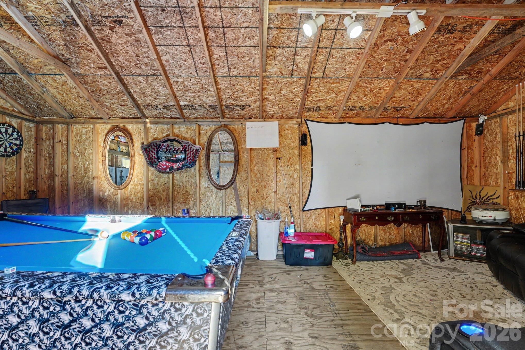 2505 Point Street Property Photo 18