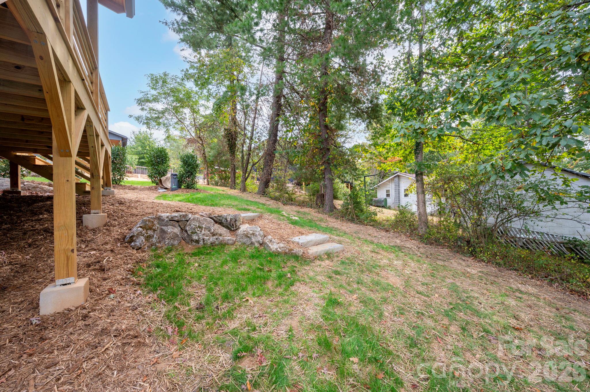 16 Mountain Song Lane Property Photo 28