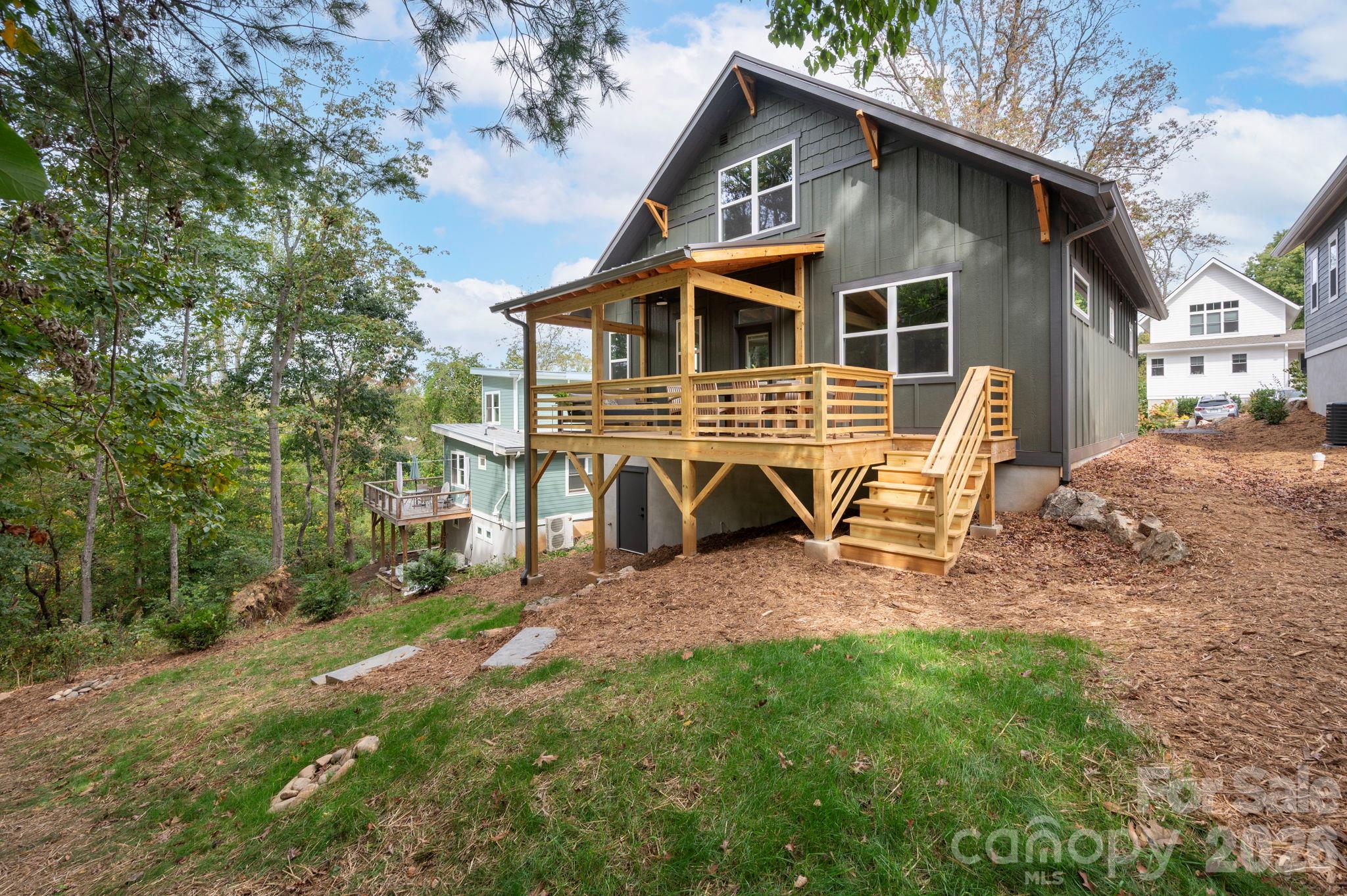 16 Mountain Song Lane Property Photo 29