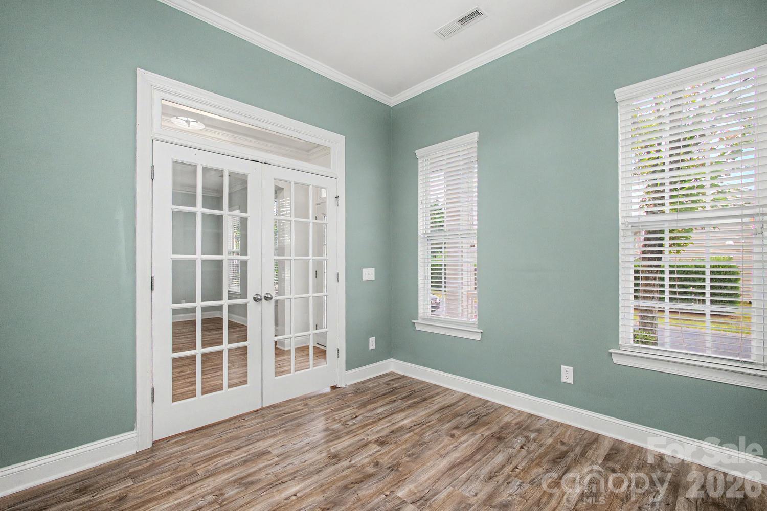 10509 Serape Road Property Photo 4