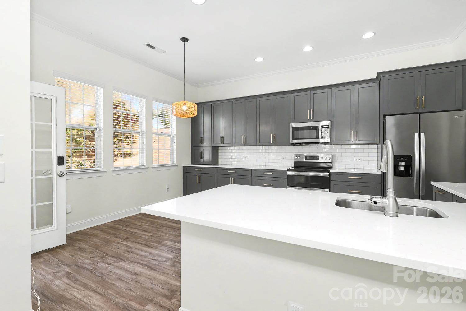 10509 Serape Road Property Photo 10