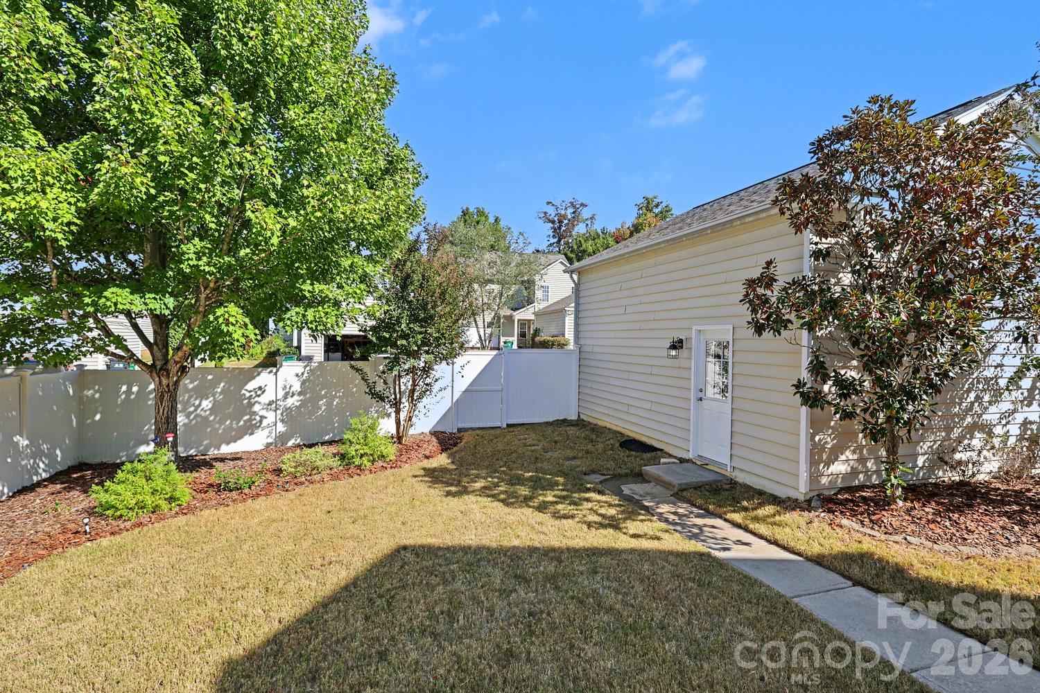 10509 Serape Road Property Photo 36