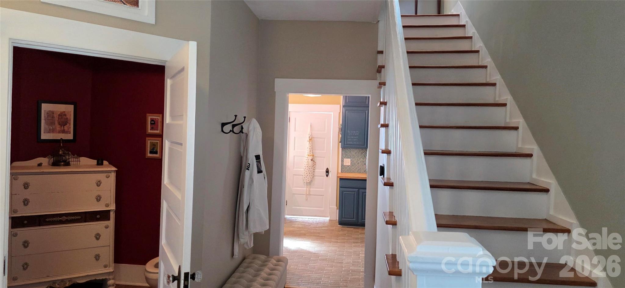 257 S French Broad Avenue Property Photo 20