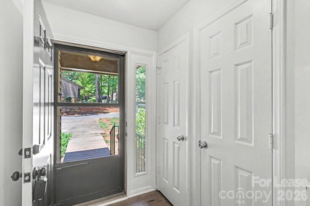 988 Cranberry Circle 54c Property Photo 3