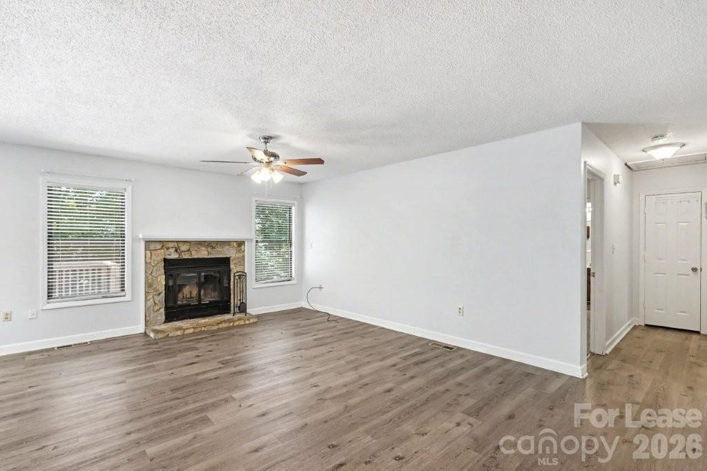 988 Cranberry Circle 54c Property Photo 4