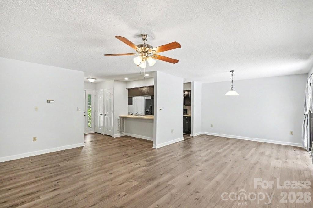 988 Cranberry Circle 54c Property Photo 6