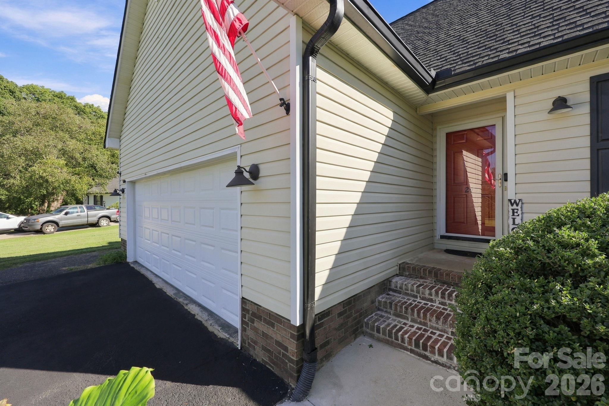 245 Castle Keep Road Property Photo 4