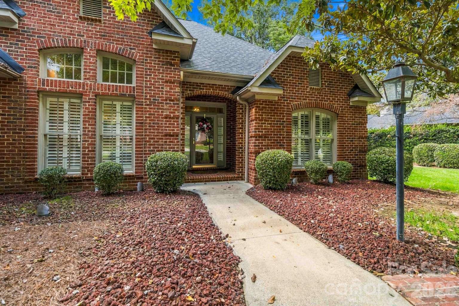 1106 Westlake Drive Property Photo 6