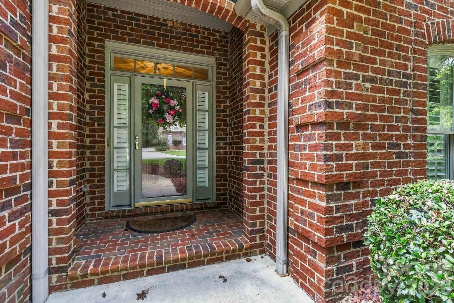 1106 Westlake Drive Property Photo 7