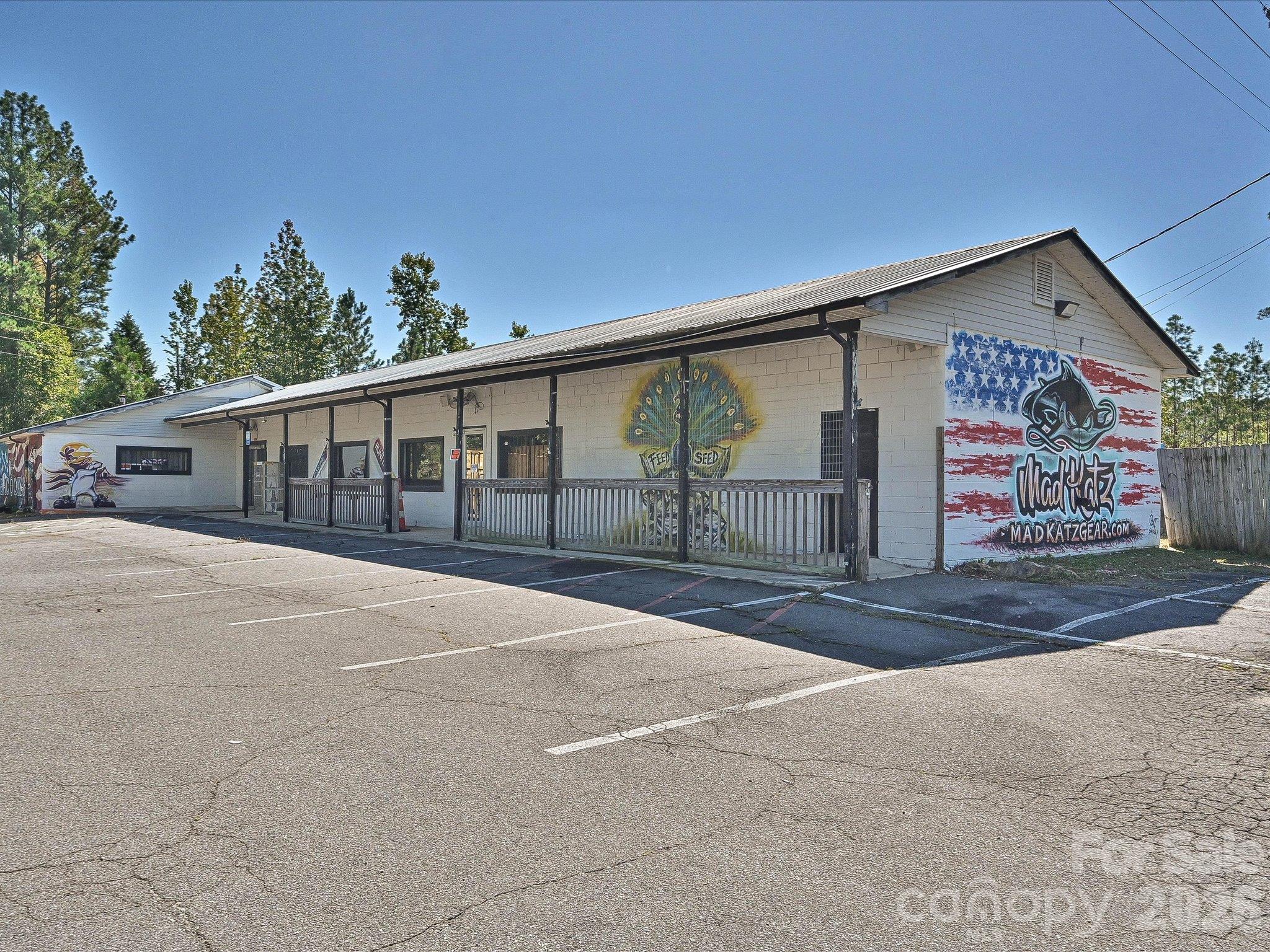 5400 Cedar Creek Road Property Photo 1