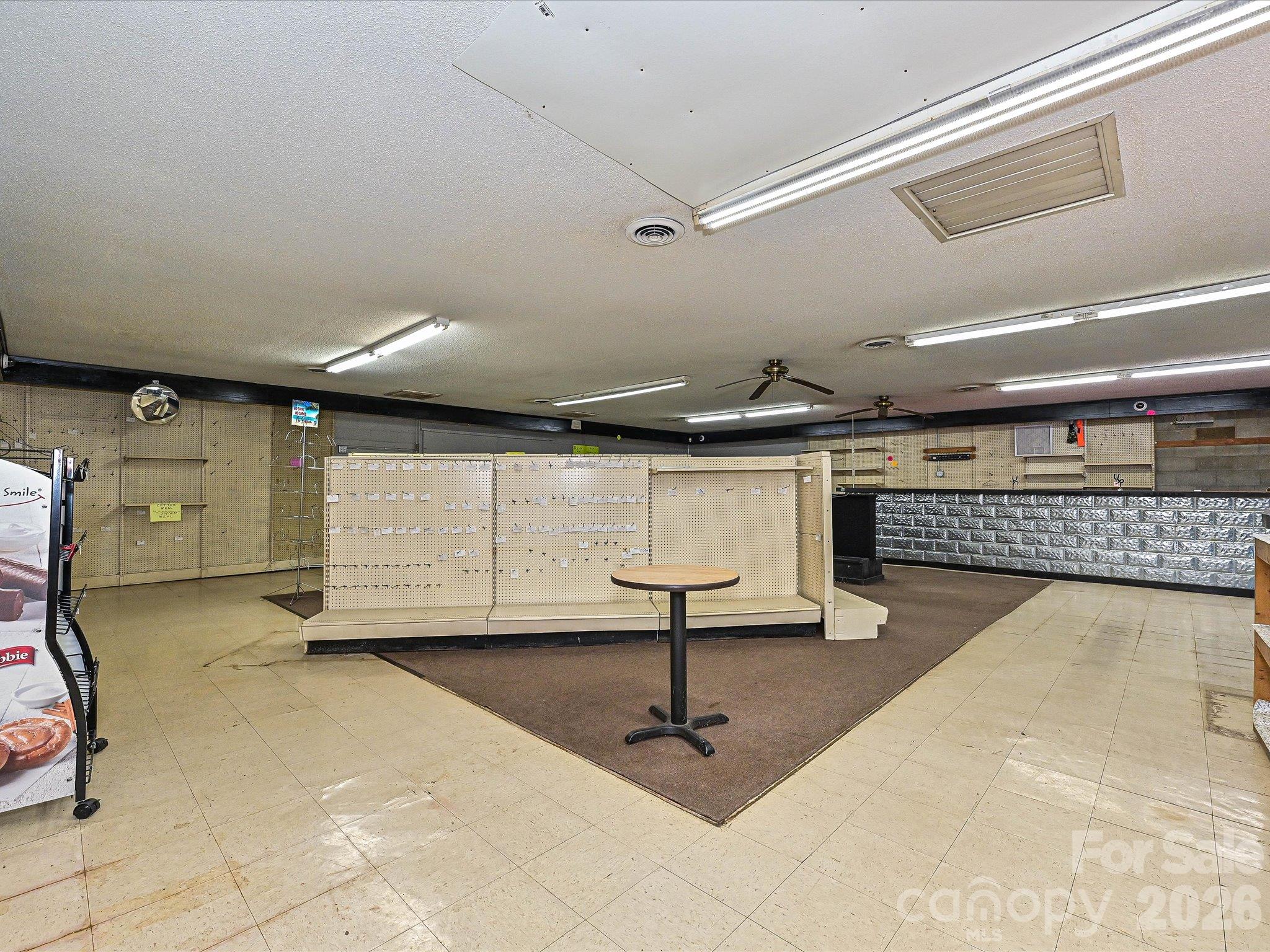 5400 Cedar Creek Road Property Photo 8
