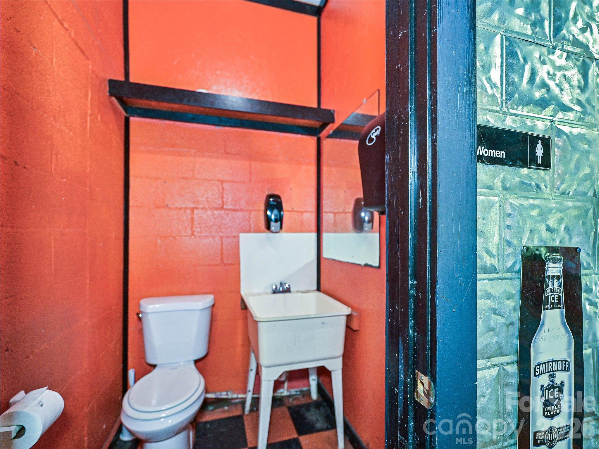5400 Cedar Creek Road Property Photo 14