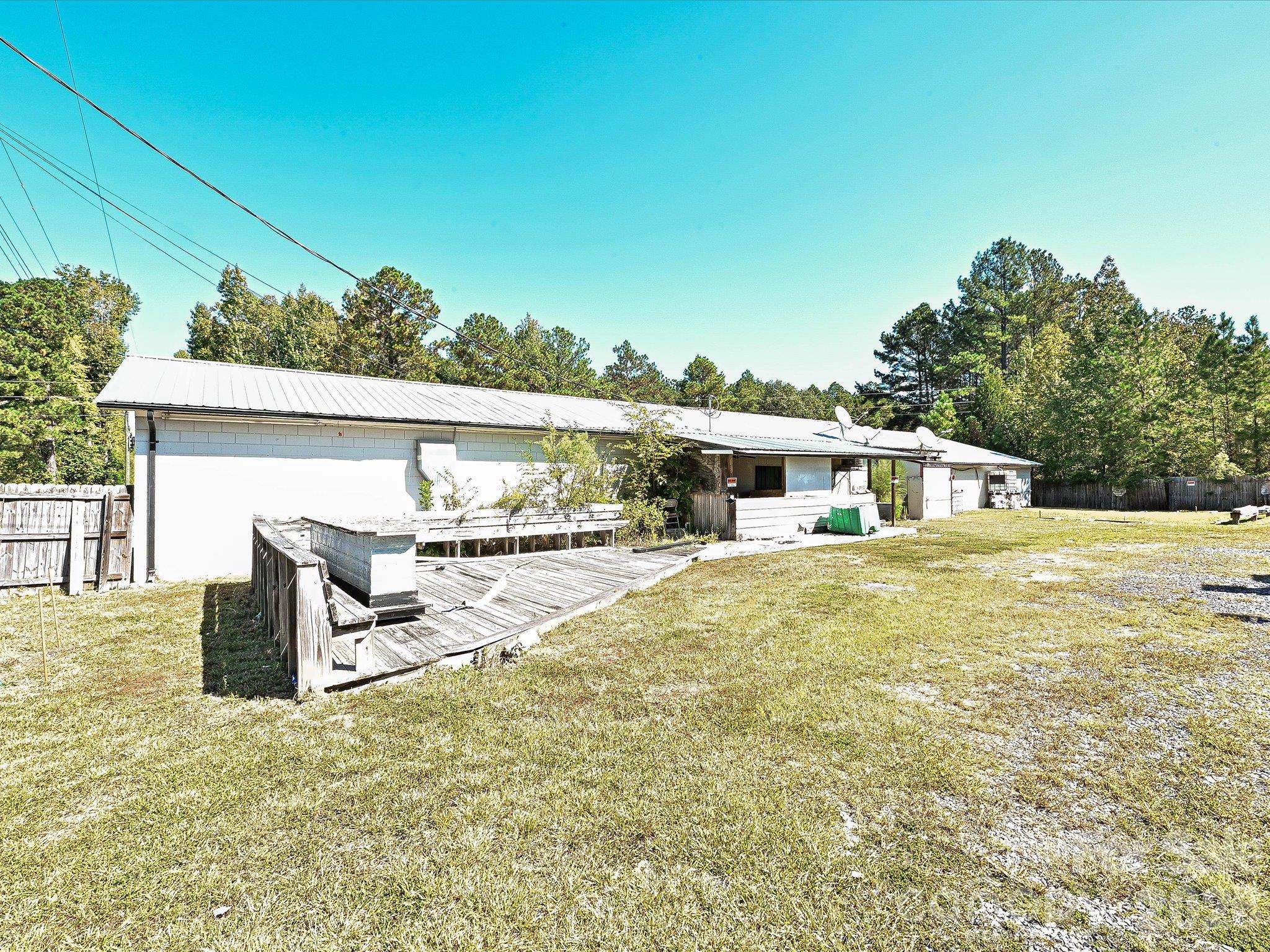 5400 Cedar Creek Road Property Photo 17