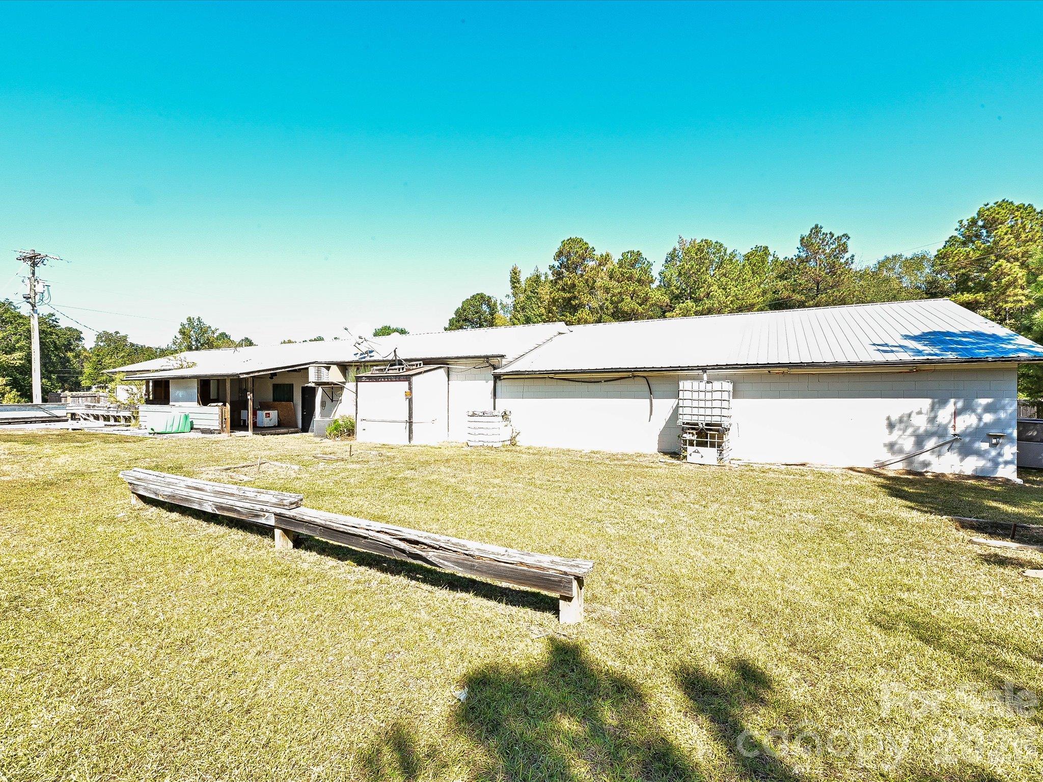 5400 Cedar Creek Road Property Photo 19