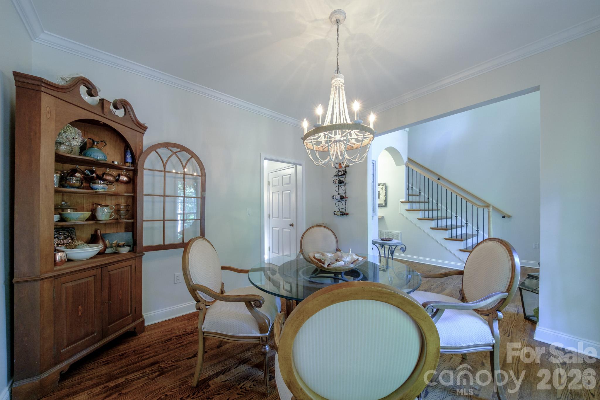 9330 Valley Road Property Photo 2