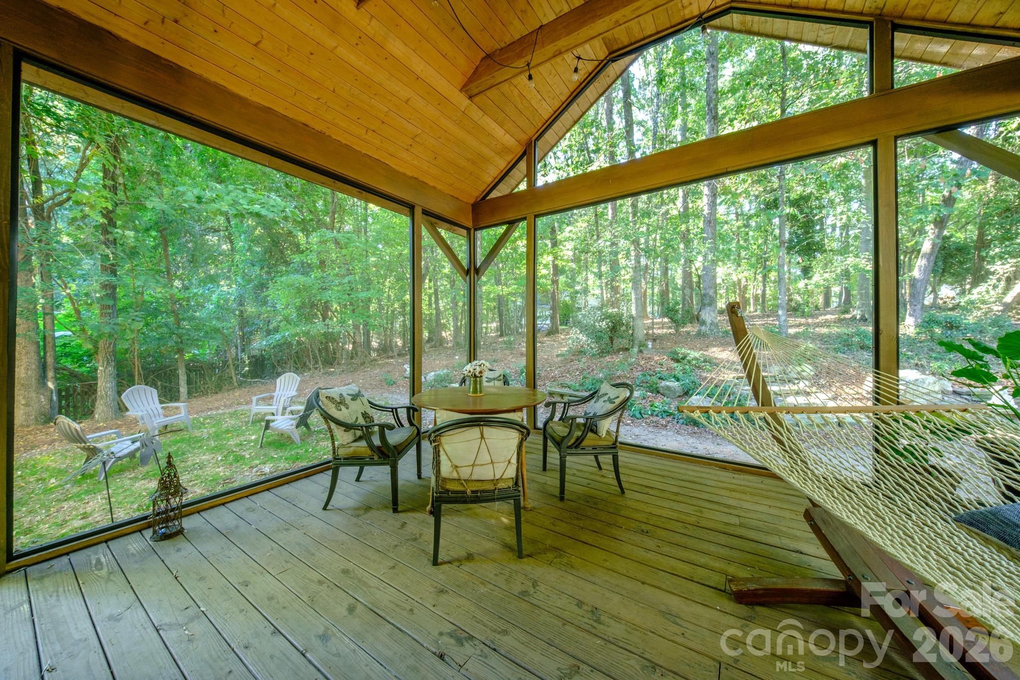 9330 Valley Road Property Photo 14