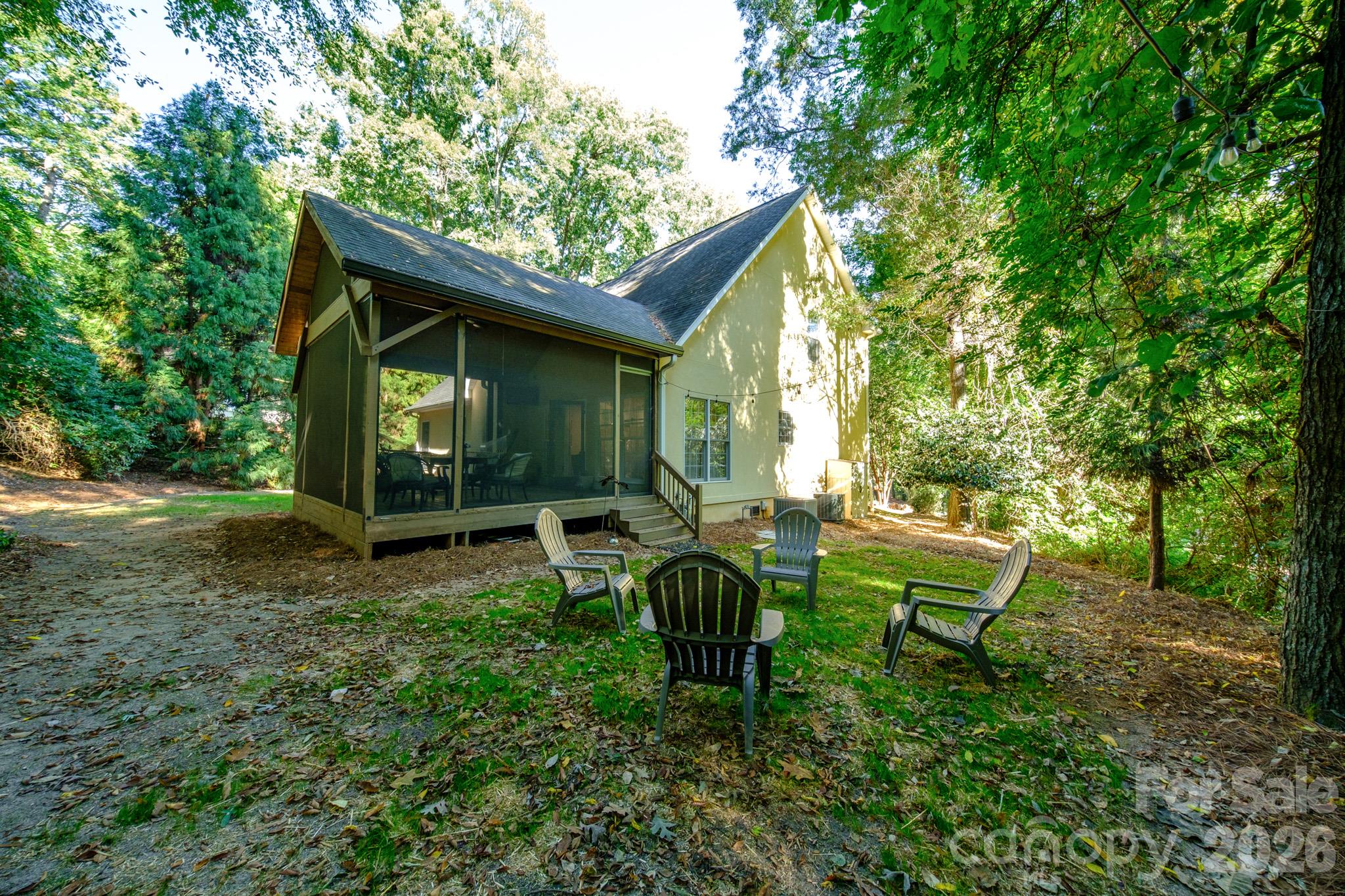 9330 Valley Road Property Photo 17