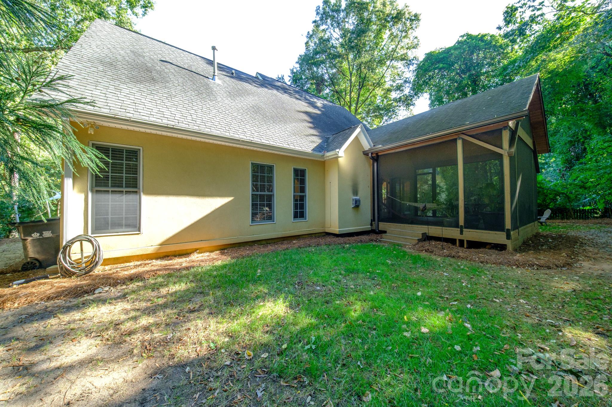 9330 Valley Road Property Photo 19