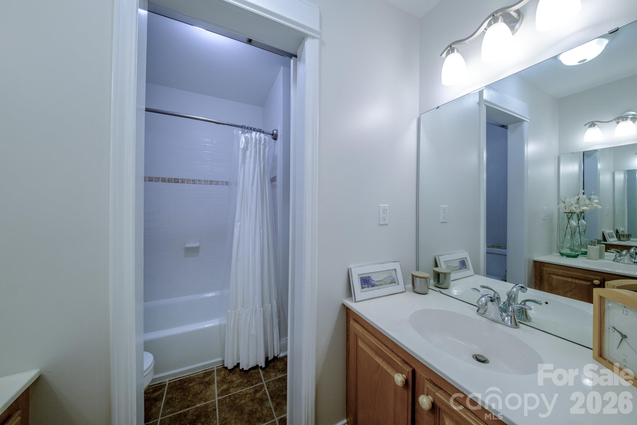 9330 Valley Road Property Photo 40