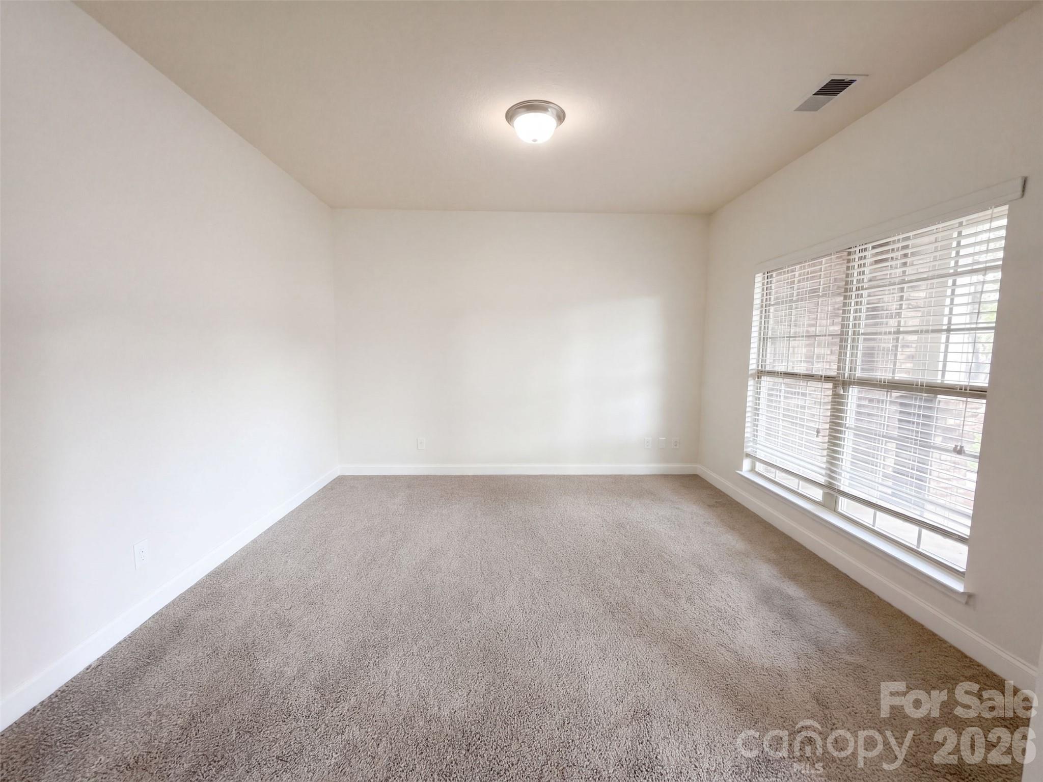 2633 Park Ridge Boulevard Property Photo 6