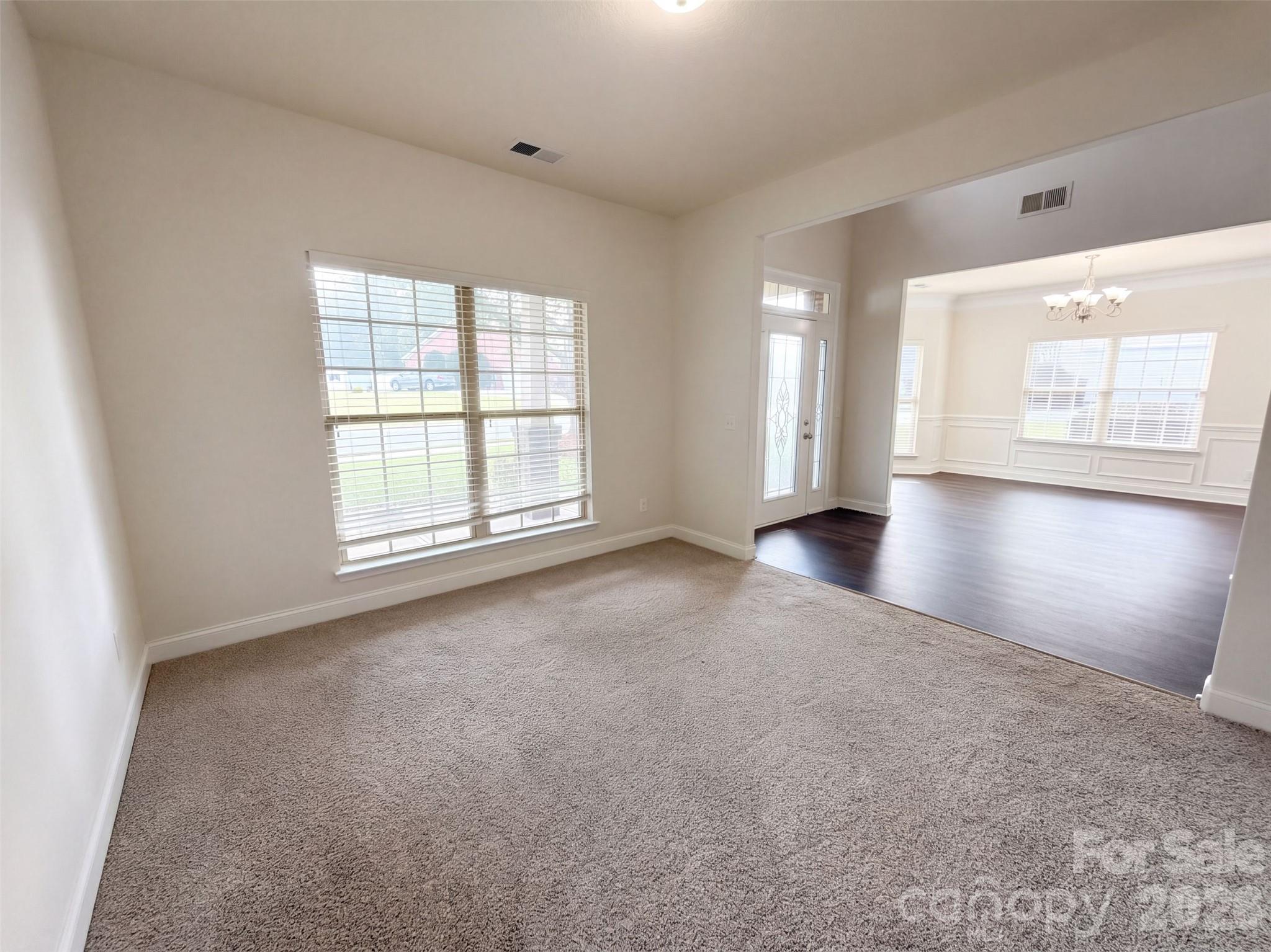 2633 Park Ridge Boulevard Property Photo 7