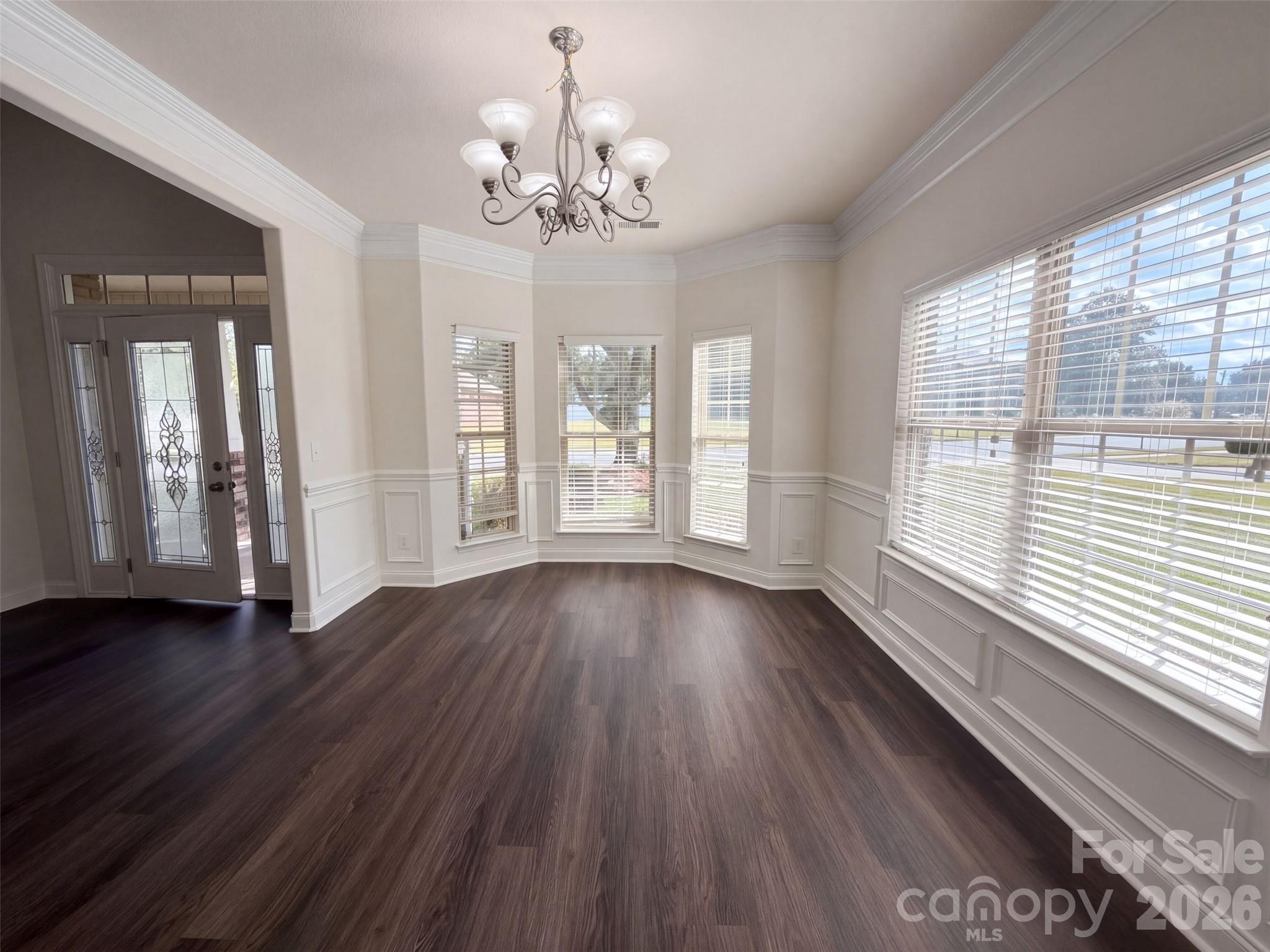 2633 Park Ridge Boulevard Property Photo 8