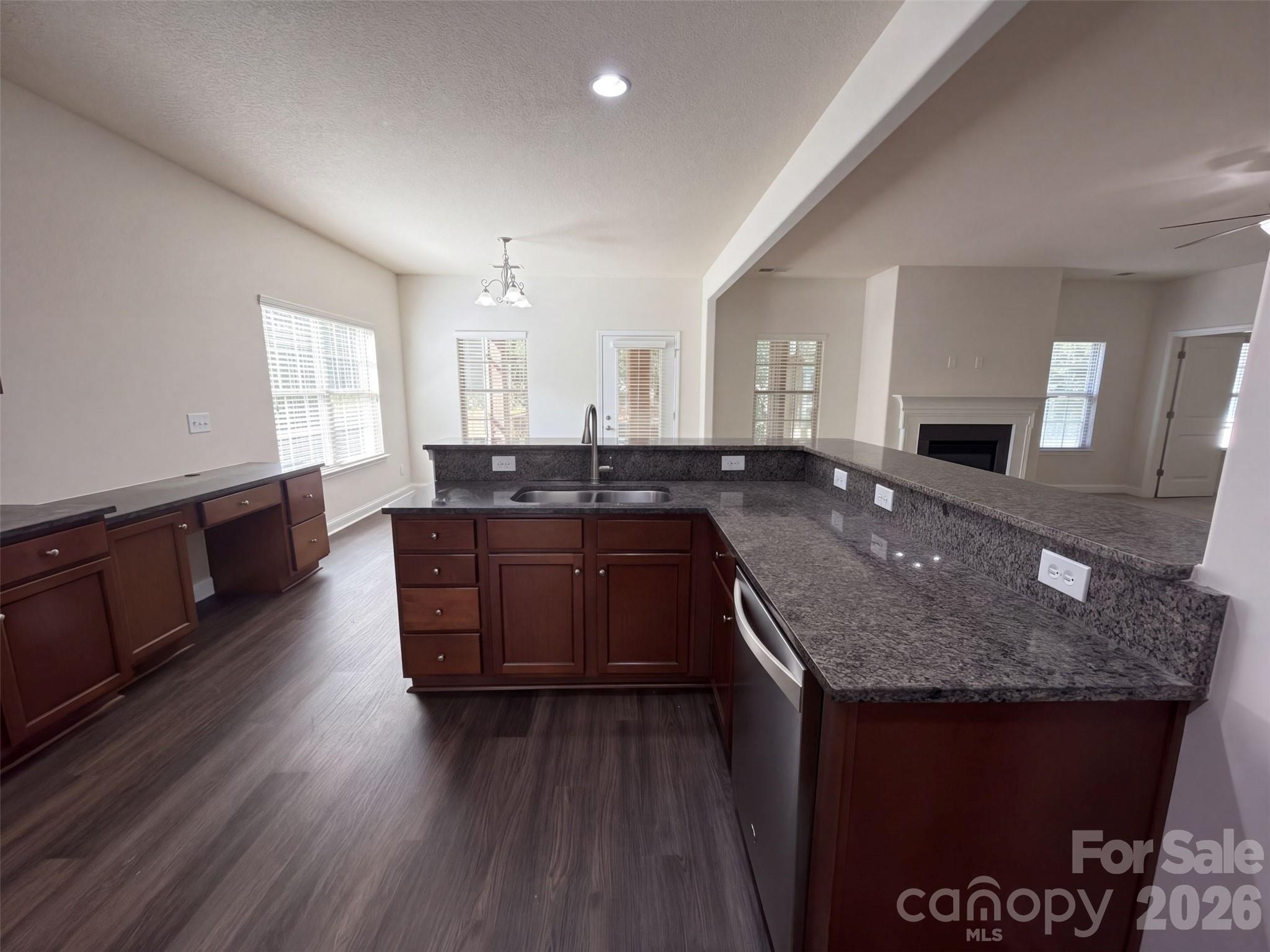 2633 Park Ridge Boulevard Property Photo 14