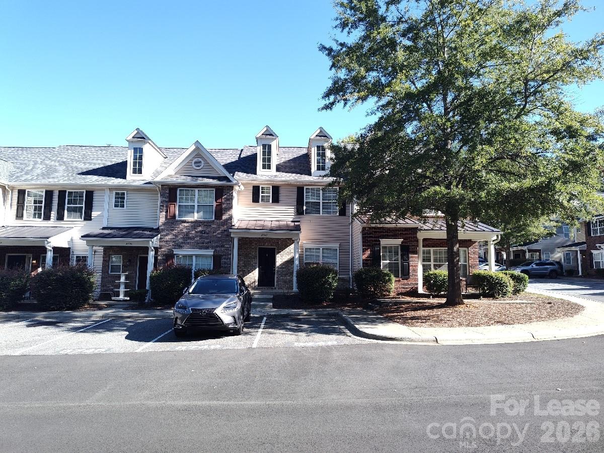 8745 Wandering Creek Way Property Photo 2