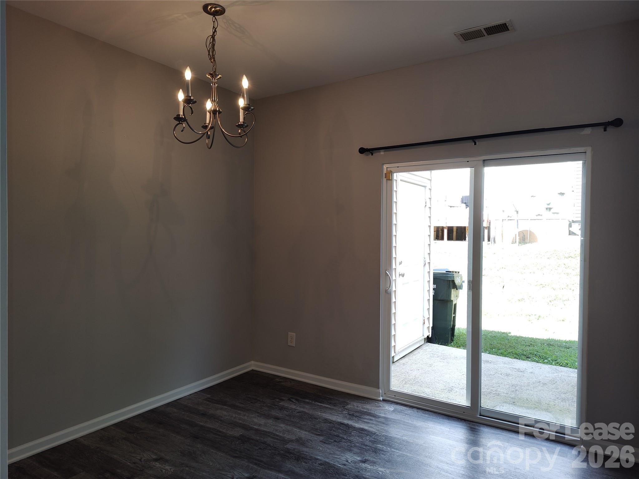 8745 Wandering Creek Way Property Photo 10