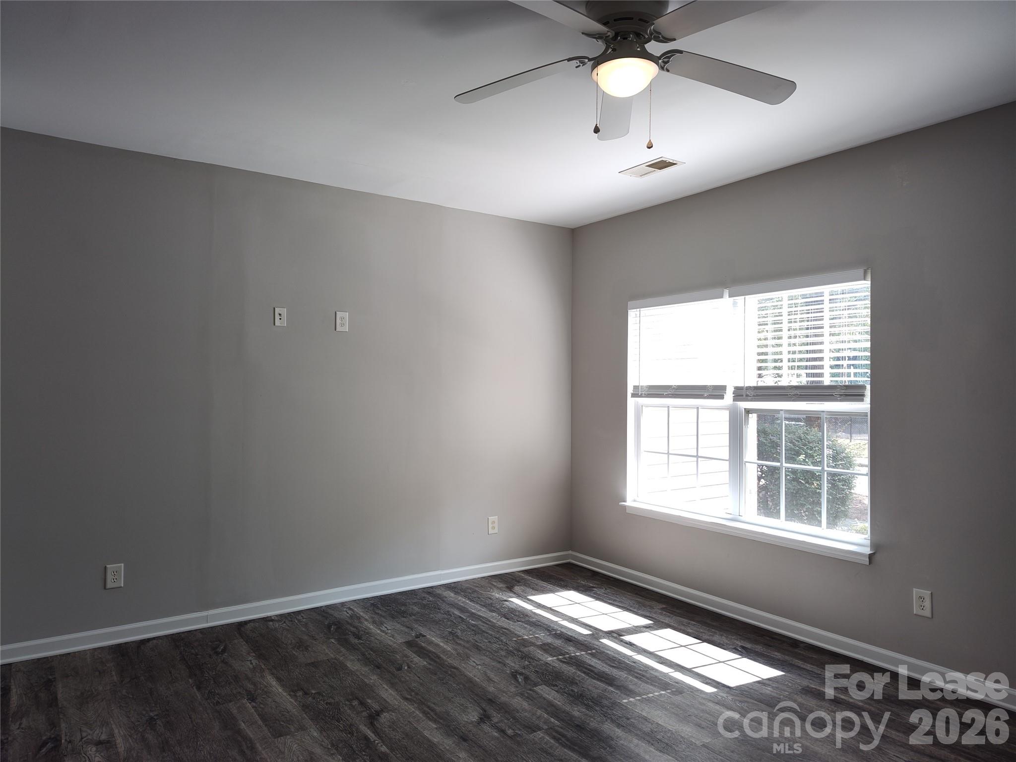 8745 Wandering Creek Way Property Photo 11