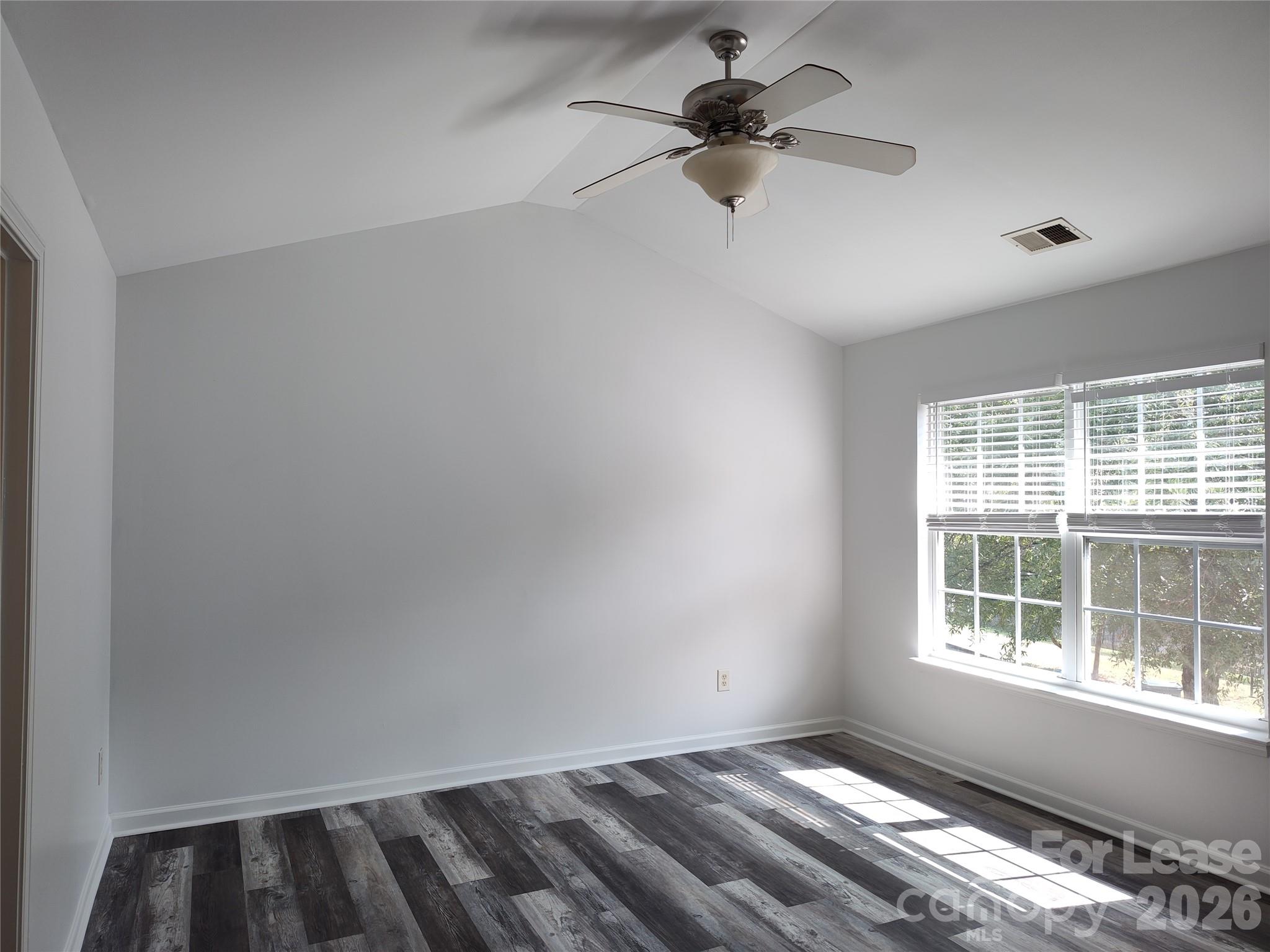 8745 Wandering Creek Way Property Photo 15