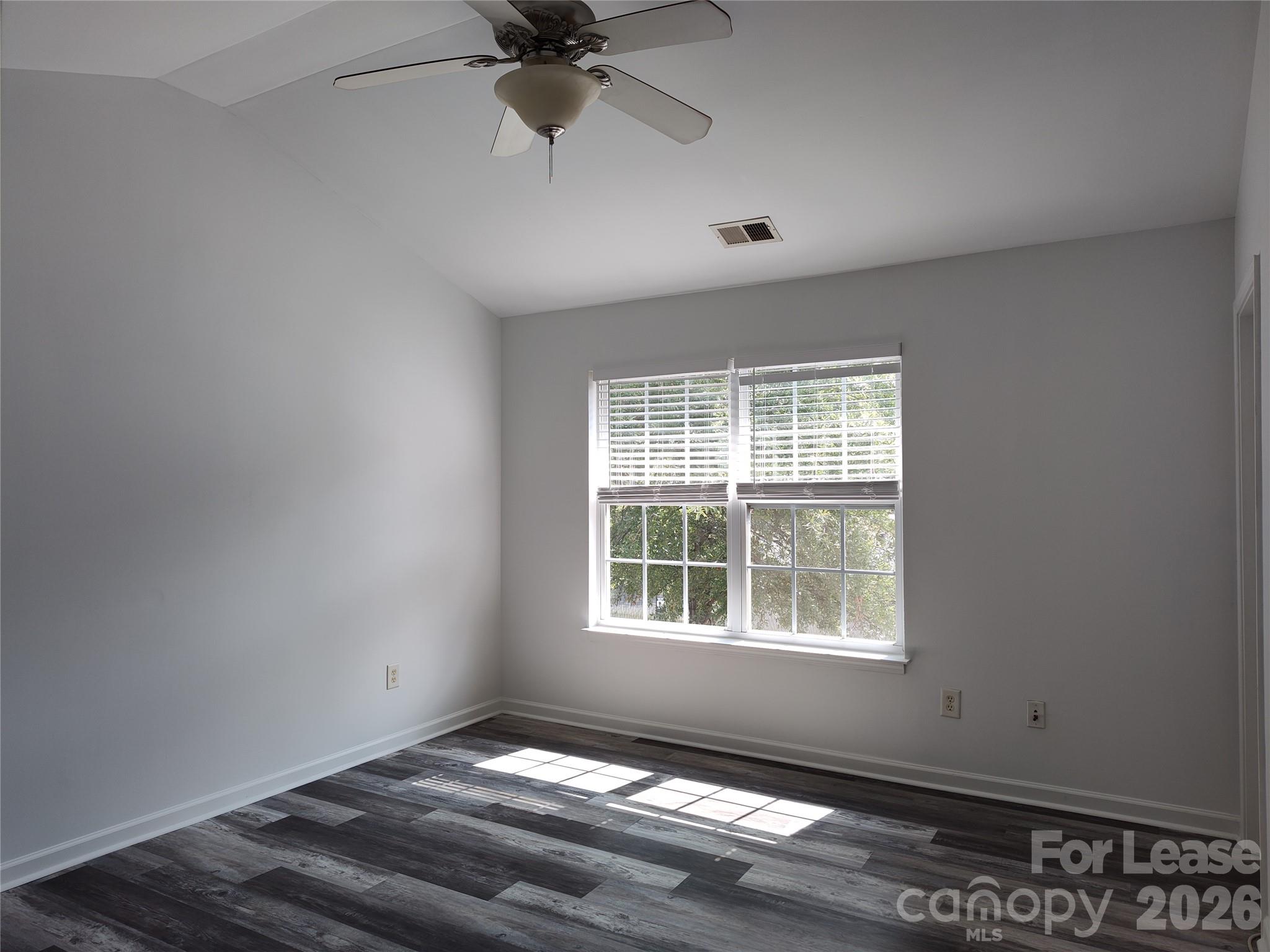 8745 Wandering Creek Way Property Photo 21