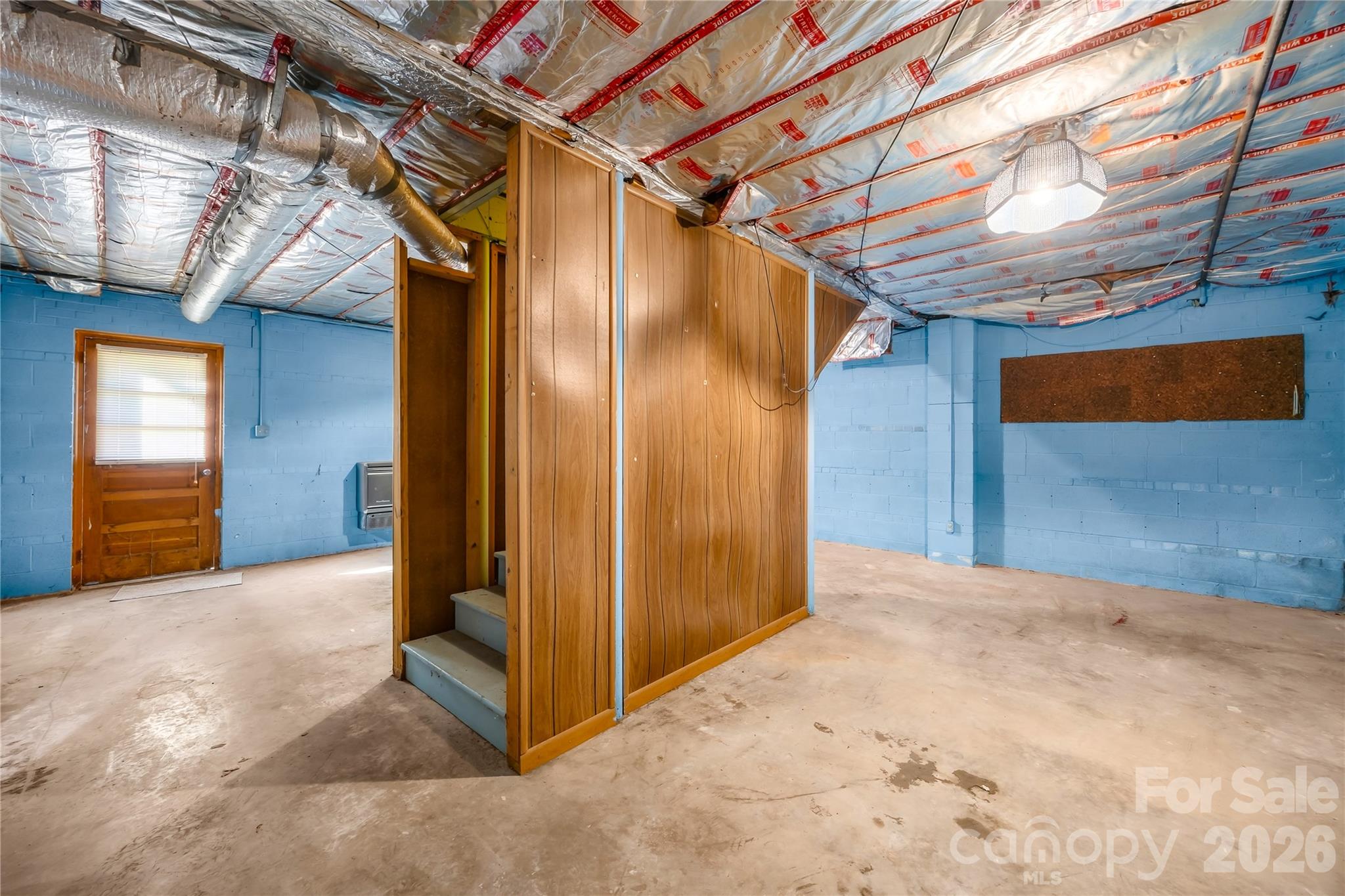 2124 Woodlawn Street 31 Property Photo 18