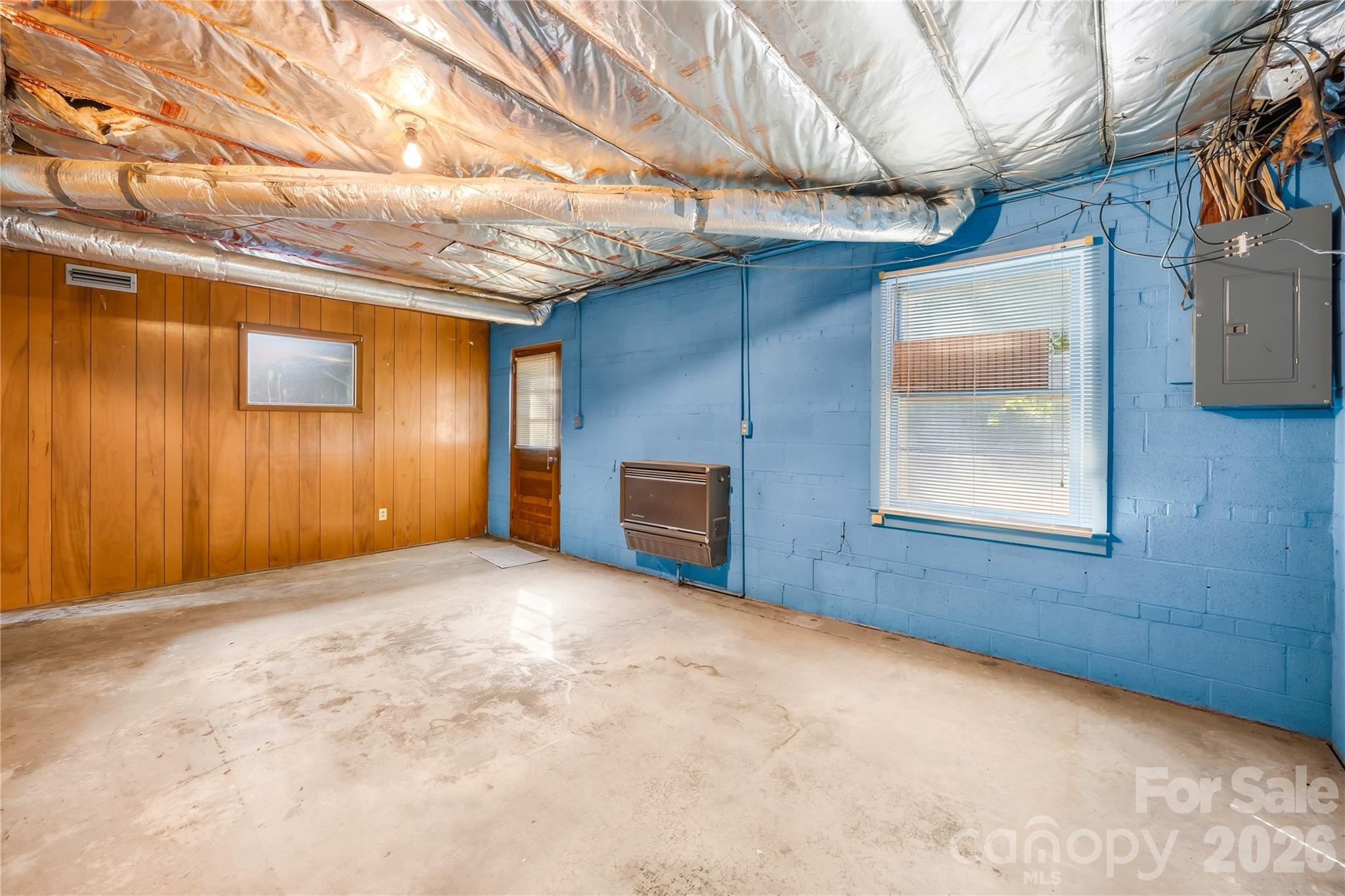 2124 Woodlawn Street 31 Property Photo 19