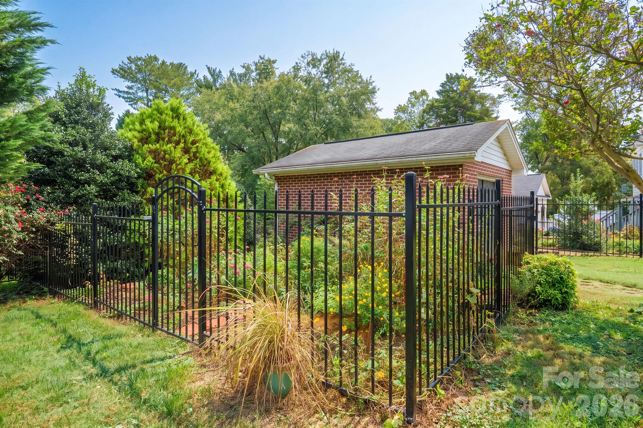107 Powe Street Property Photo 11